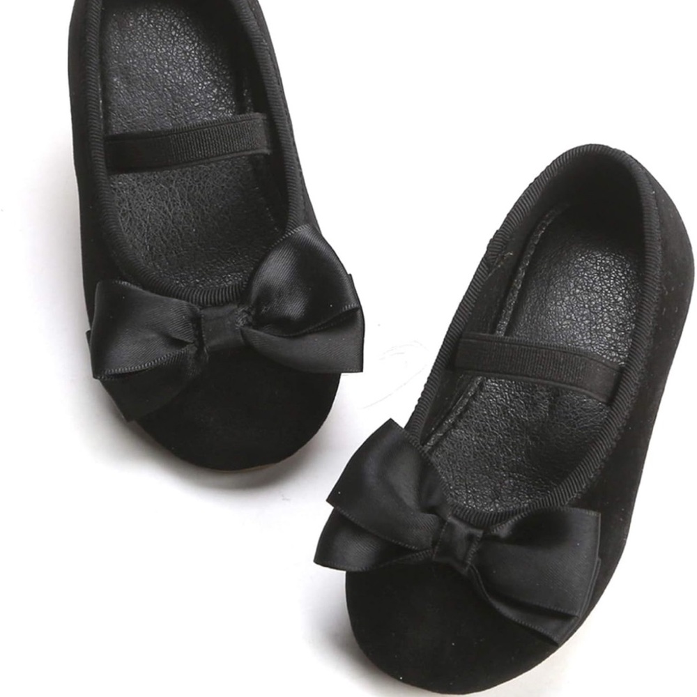 Black Dress Shoes with Bow Detail